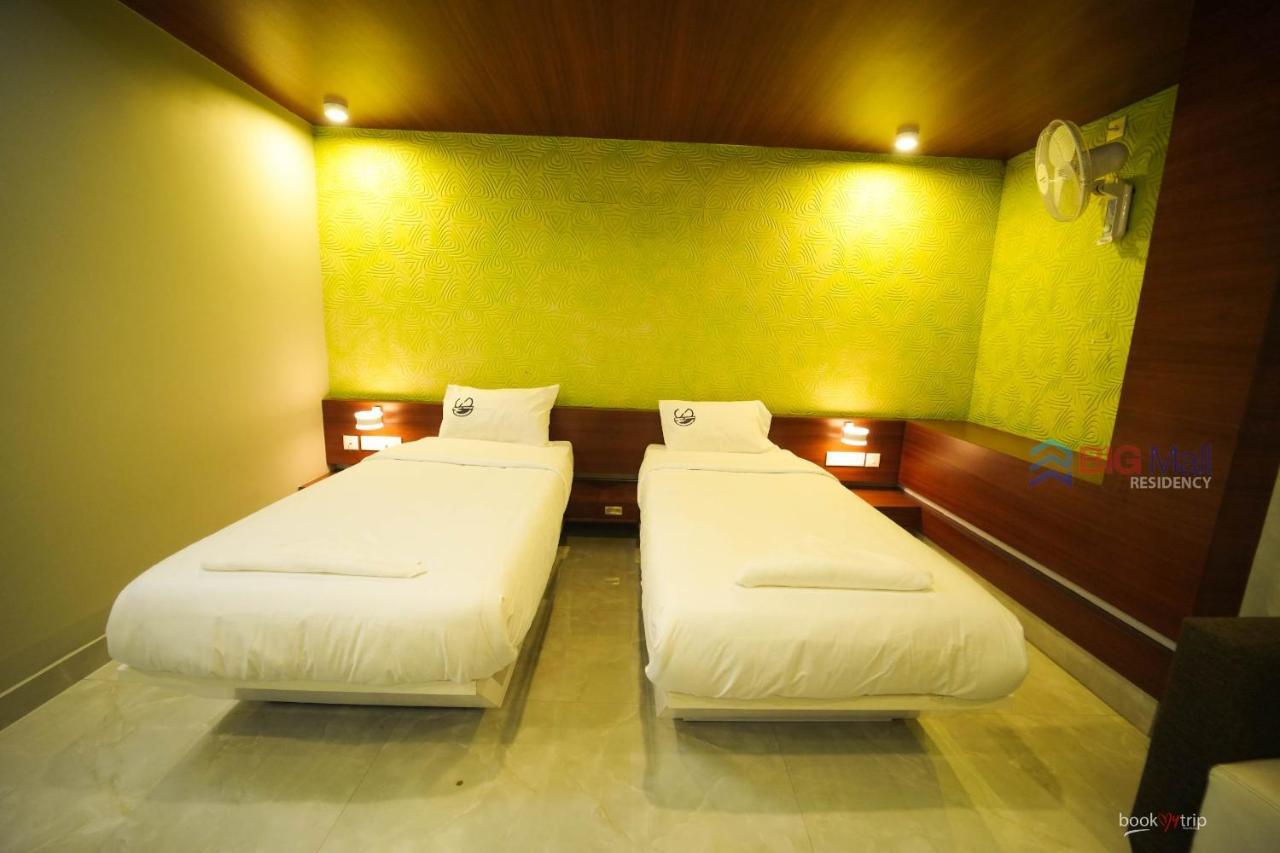 Bigmall Residency Hotel Kannangad Eksteriør billede